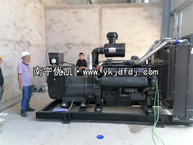 2022年10月24日，上柴600KW發(fā)電機組發(fā)貨廣西某項目工程