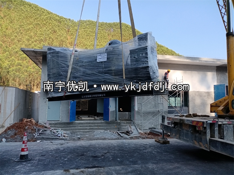2022年12月15日，120kw-500kw上柴發(fā)電機組某高速公路安裝現(xiàn)場
